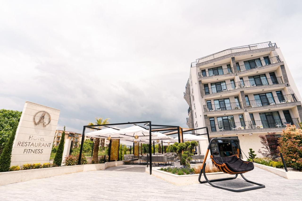 Хотел Address Ravda Exteriér fotografie